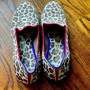 Rothys Mocha Spot Loafer, size 8.5